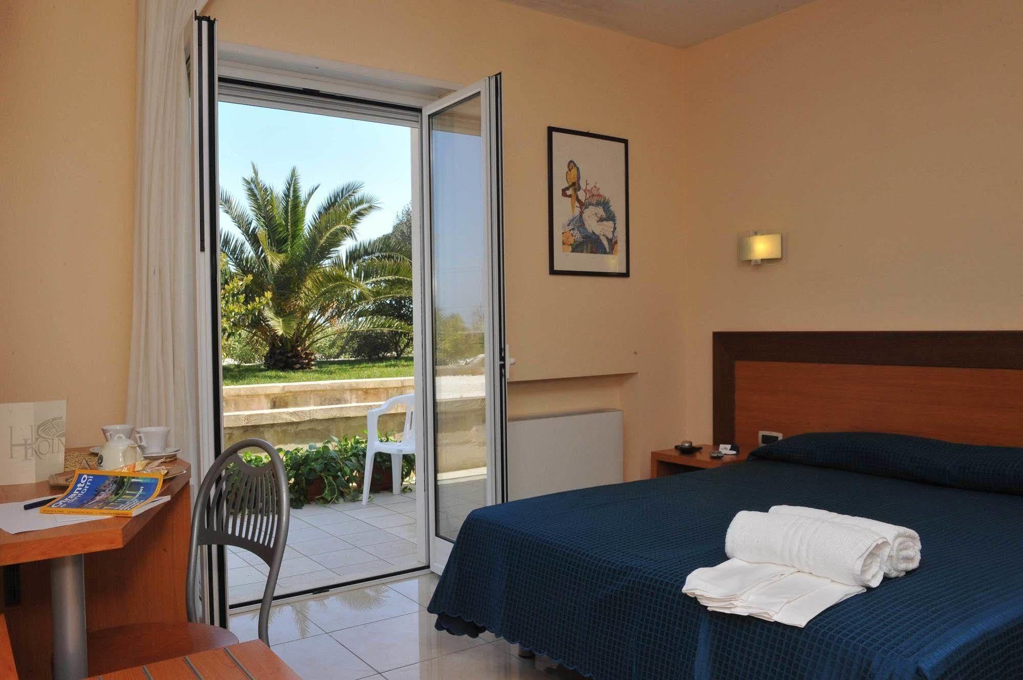 Hotel Club Koine Otranto Kültér fotó